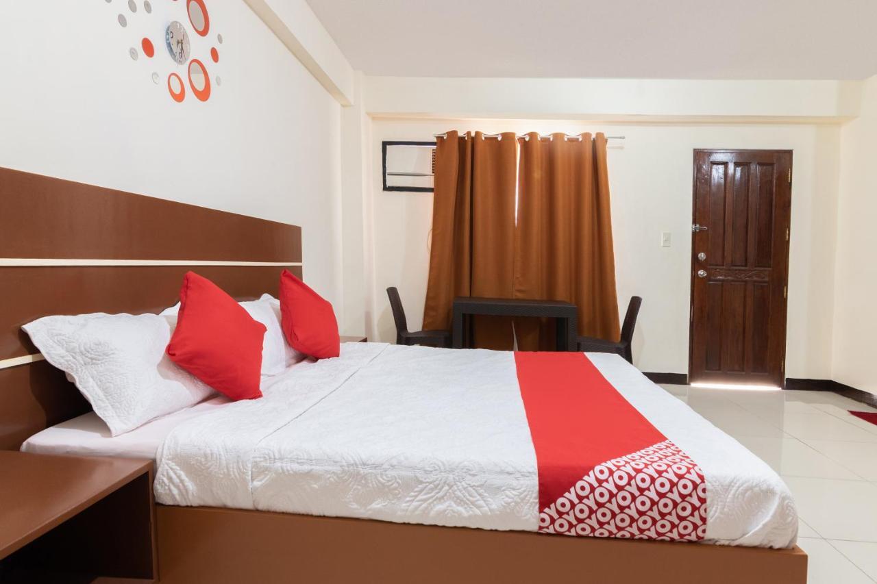 Oyo 578 Red Velvet Suites