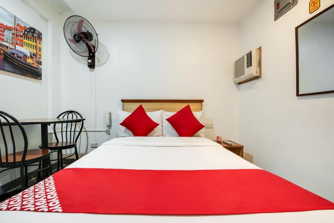 Oyo 462 Crave Park Hotel 2*