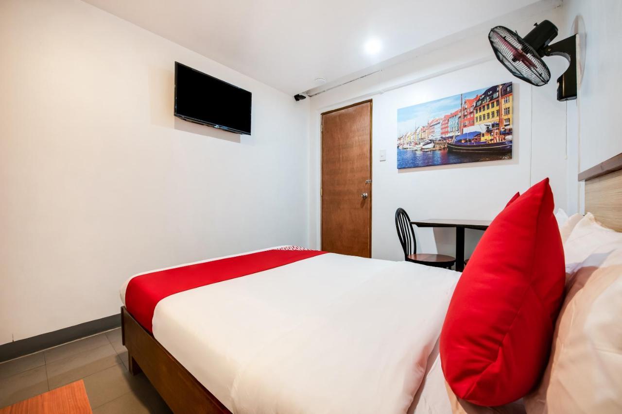Hotel Oyo 462 Crave Park 2*