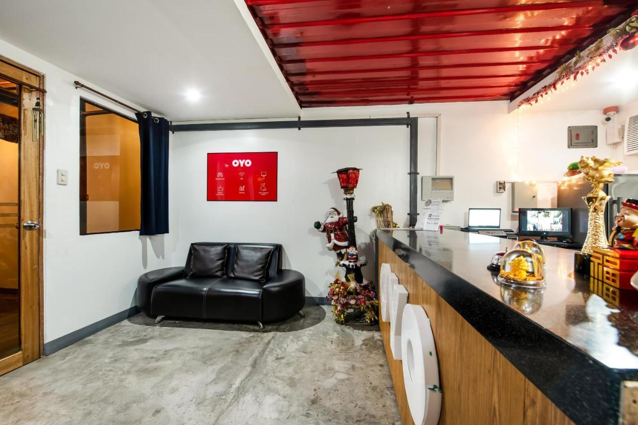 Oyo 462 Crave Park Hotel
