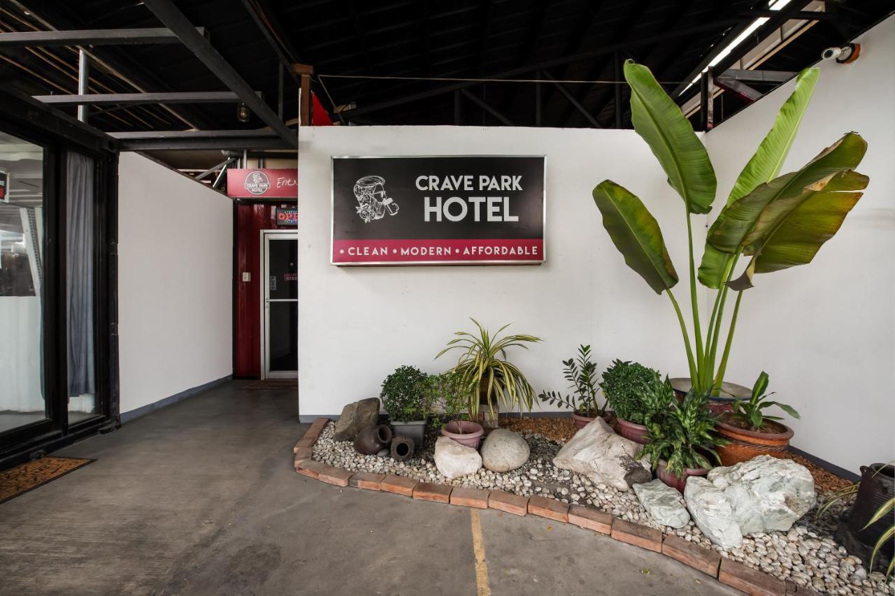 Oyo 462 Crave Park Hotel Manila
