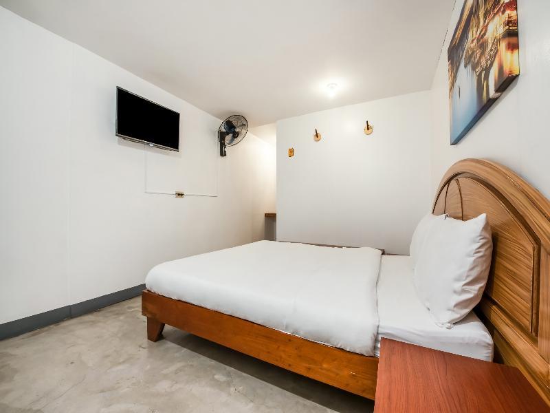 Hotel Oyo 462 Crave Park 2*
