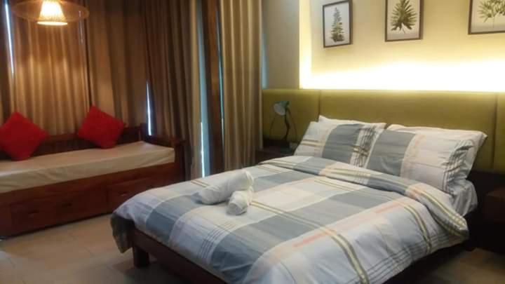 One Palm Tree Villas-terminal 3 Pasay Manila